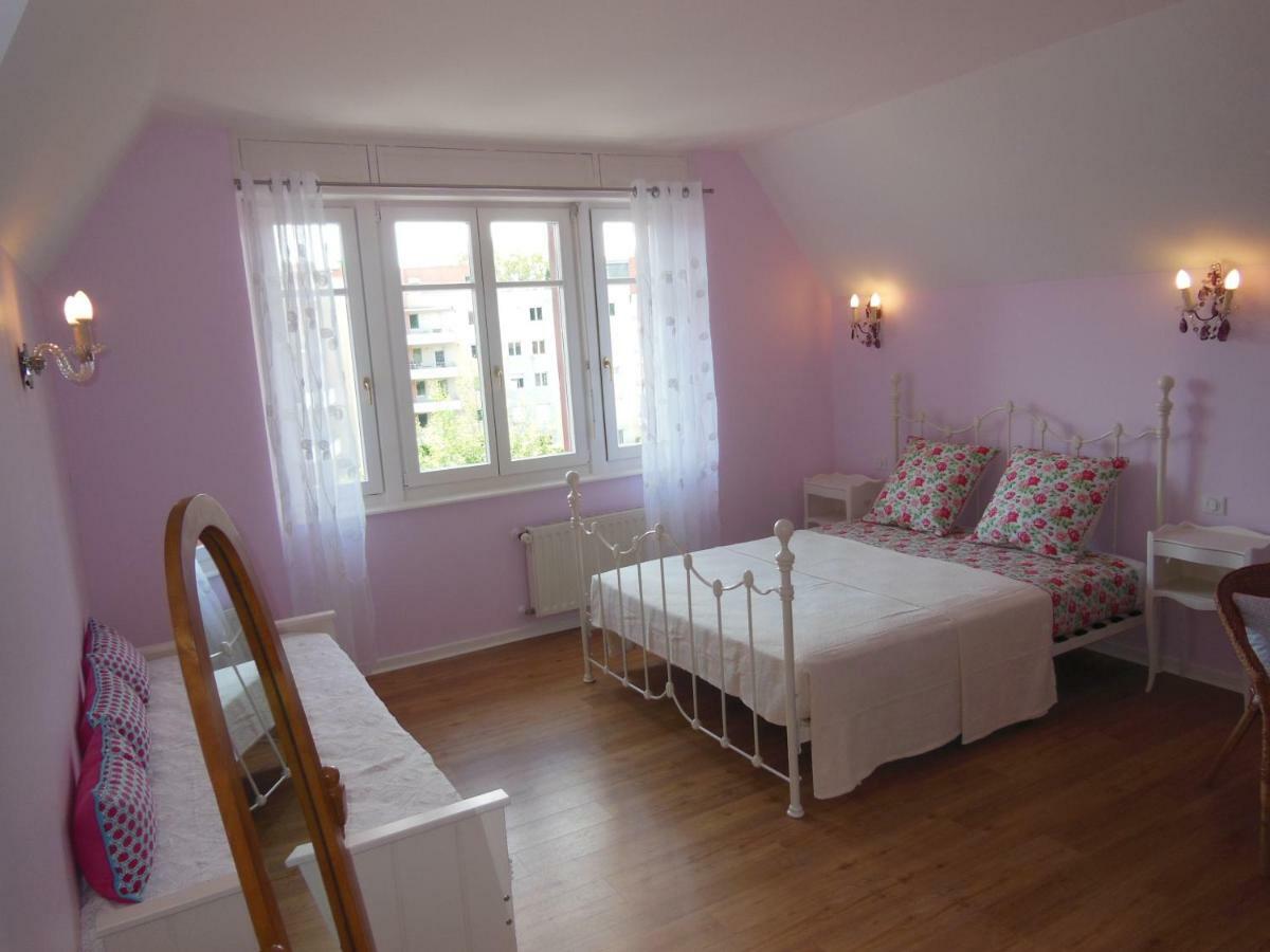 Bed and Breakfast Les Fontenottes à Besançon Extérieur photo